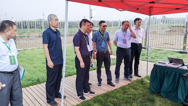 魏啟文書記對托普技術(shù)表達了充分認可