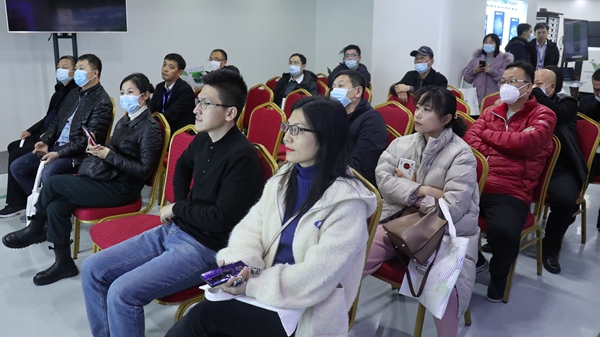 �W�T�� ȡ�ش��x�����W���ܙz�yϵ�y��B